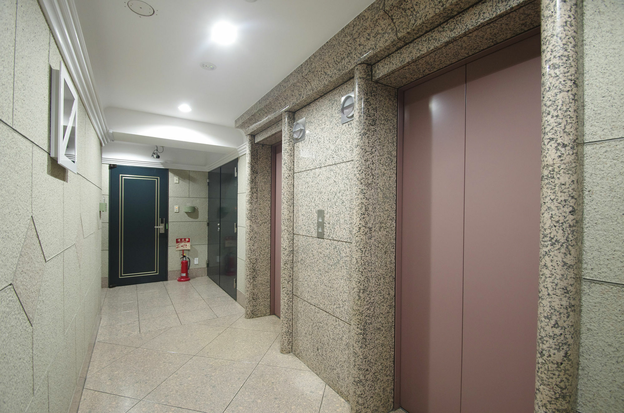 Hotel Imalle Yokohama Isezakicho Zewnętrze zdjęcie
